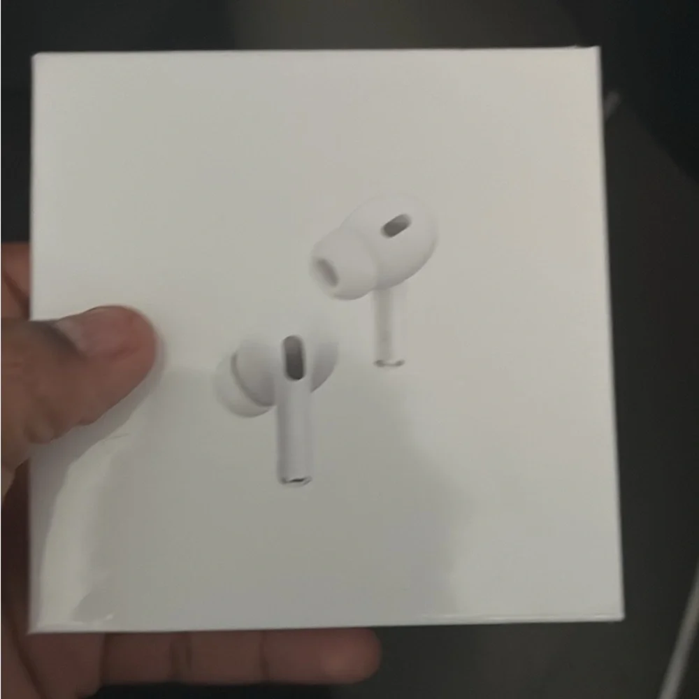 Apple Wireless Earbuds with Charging Case - White